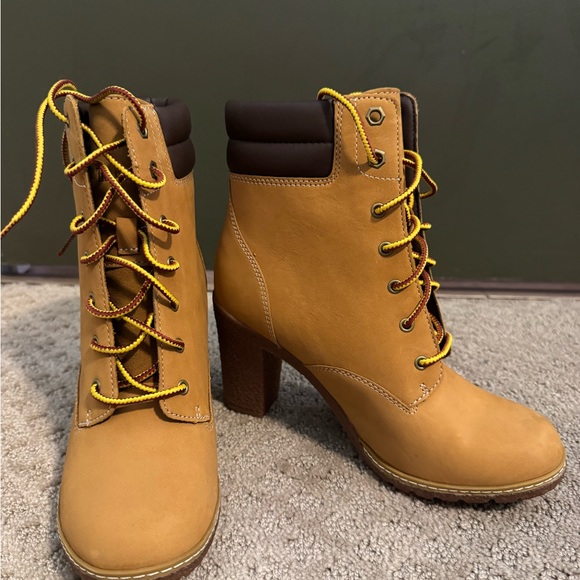Timberland Women's Yellow and Brown Heeled Boots - Picture 2 of 3